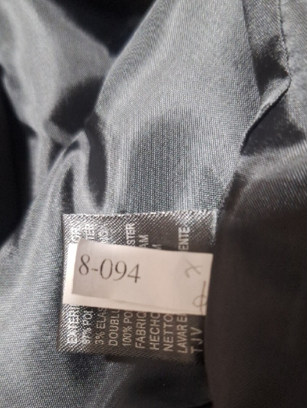 NWT Tahari Black Blazer with White Contrast Trim With Gold Closure - Picture 12 of 15